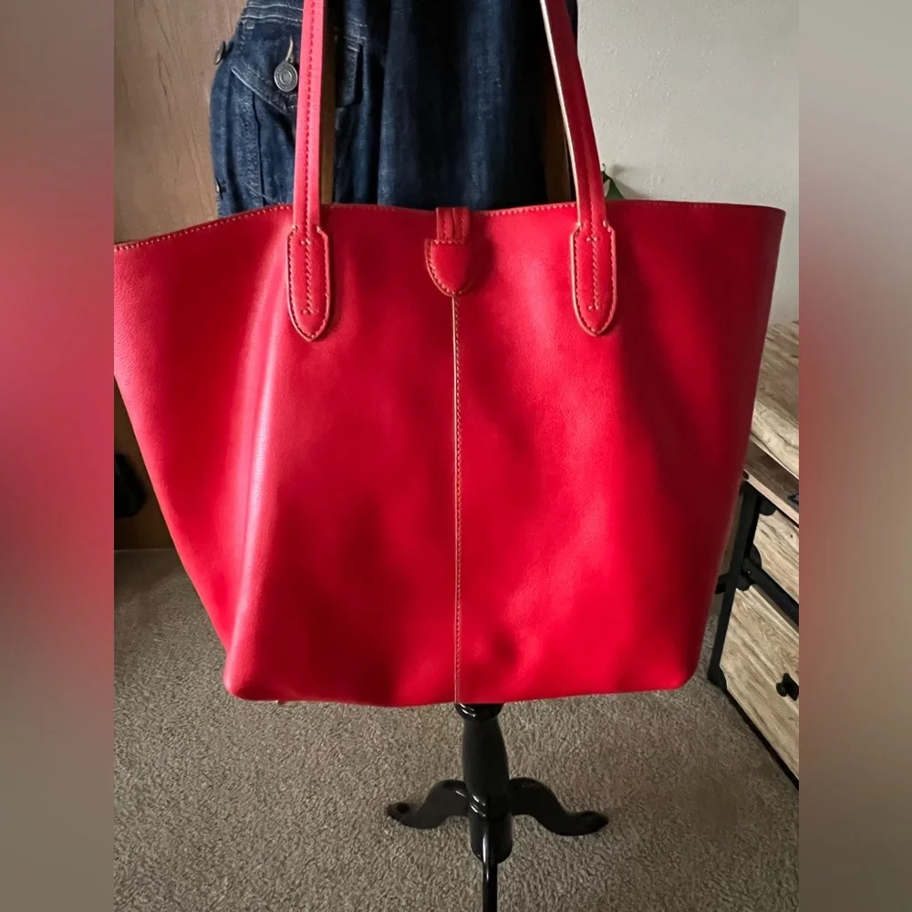 Classic Lauren Ralph Lauren Red/Beige Leather Tote Bag. - Picture 4 of 16